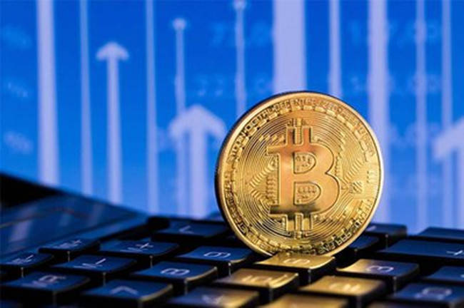 以太坊与比特币，推出至今表现对比分析